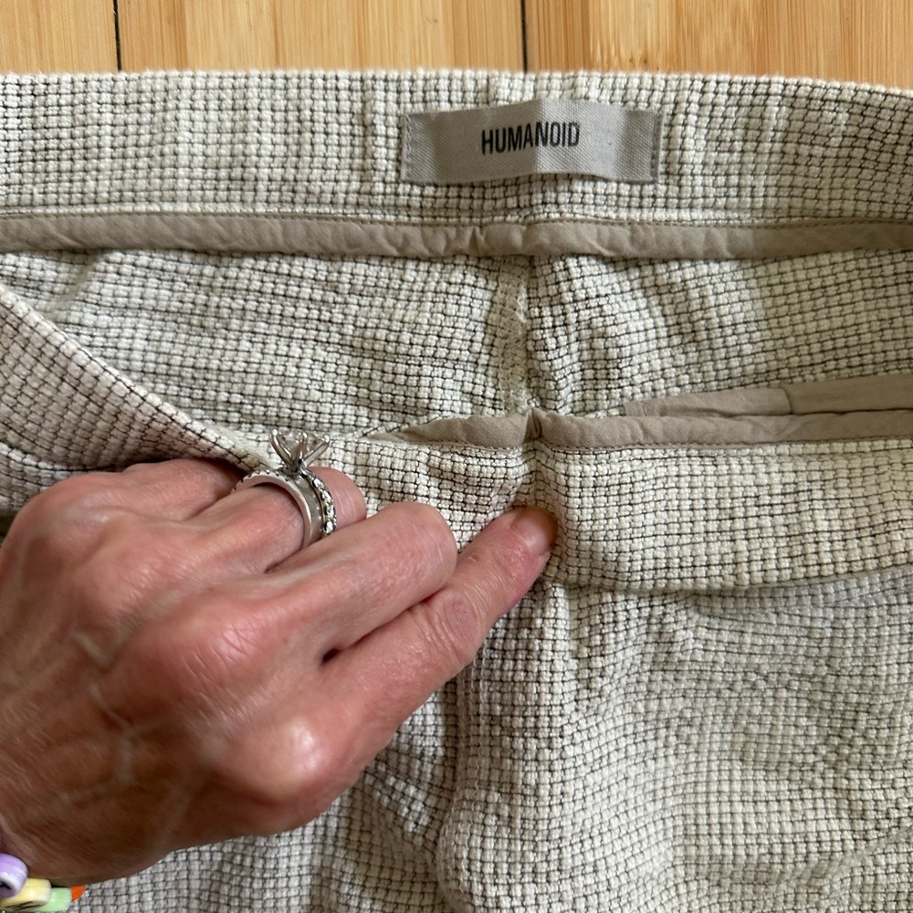 Humanoid pants